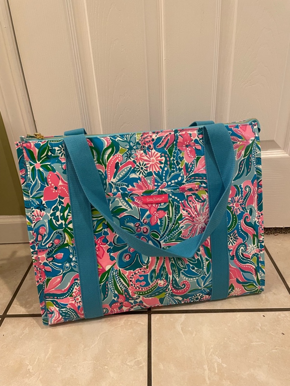 Lilly Pulitzer Insulated Market Shopper Tote Blue and Pink Floral